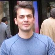 I give private lessons tailored to your needs and level